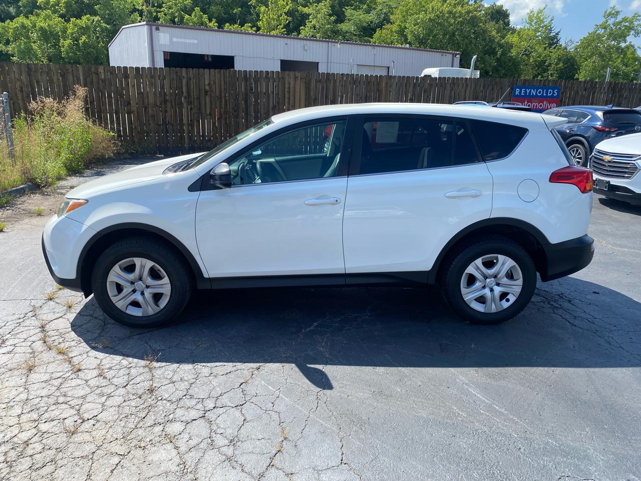 Toyota RAV4 FWD 4dr LE (Natl) 2014