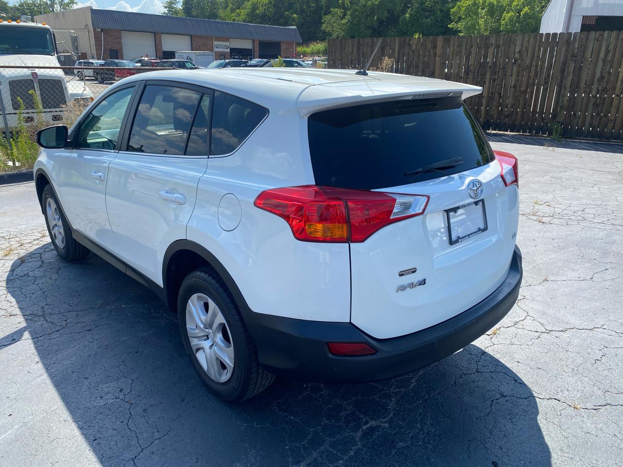 Toyota RAV4 FWD 4dr LE (Natl) 2014