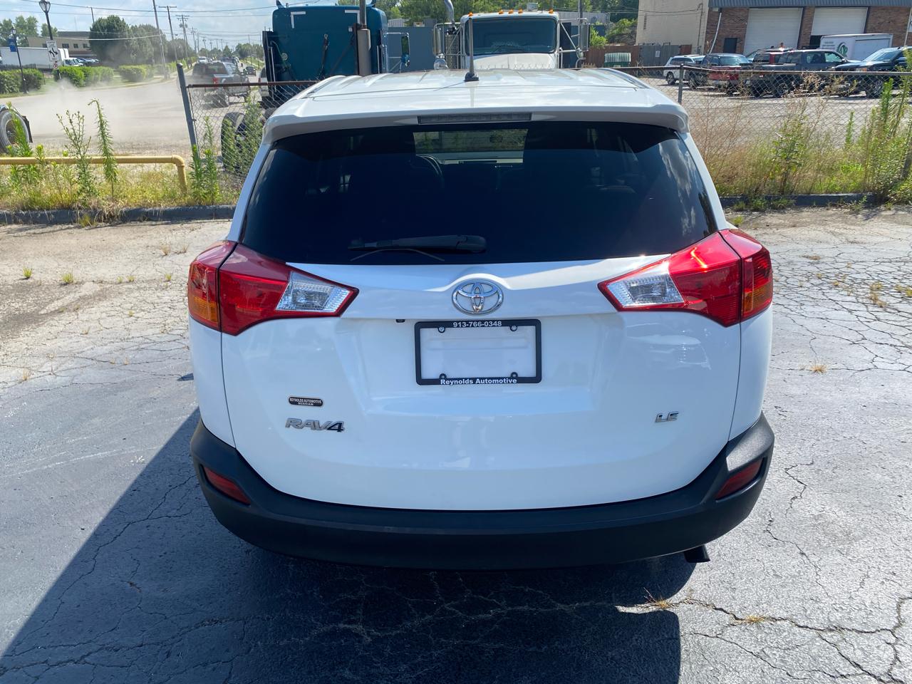 Toyota RAV4 FWD 4dr LE (Natl) 2014