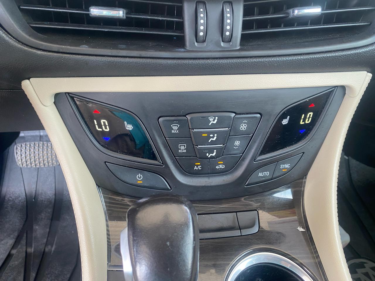 Buick Envision FWD 4dr Preferred 2019