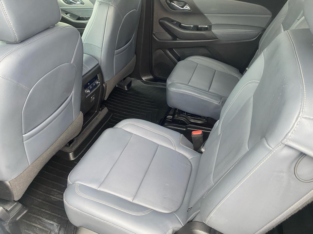 Chevrolet Traverse AWD 4dr LT Leather 2021