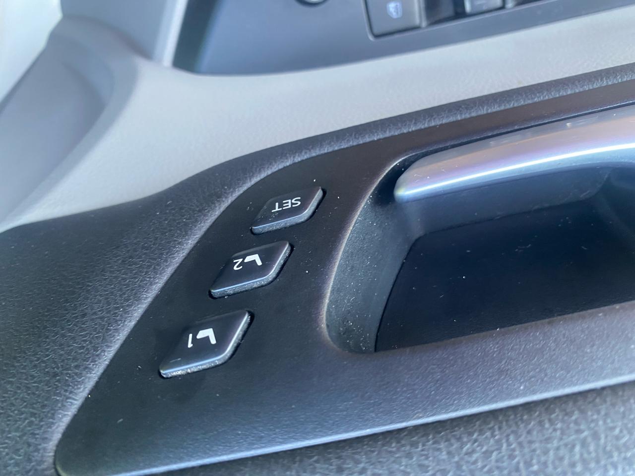 Toyota Highlander Hybrid Limited V6 AWD (Natl) 2018
