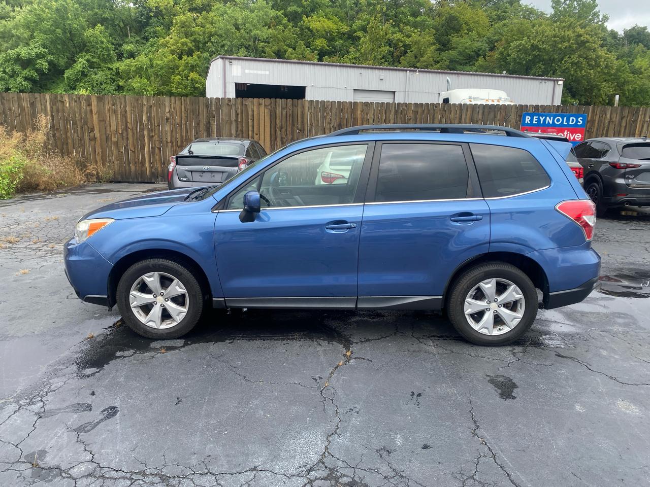 Subaru Forester 4dr CVT 2.5i Limited PZEV 2015