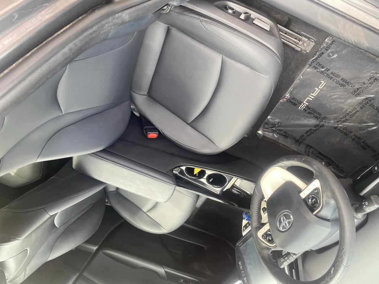 Toyota Prius Two (Natl) 2018