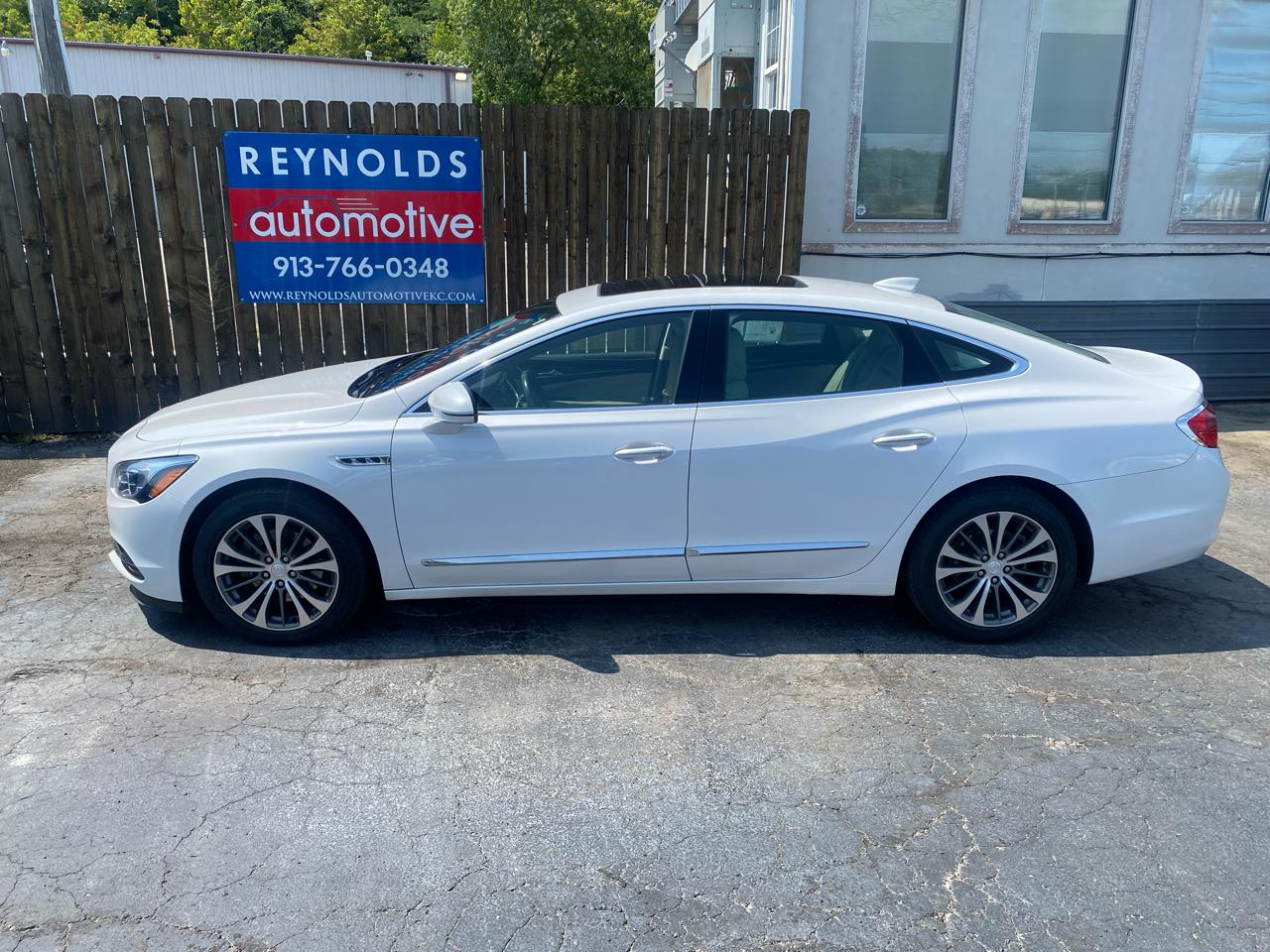 Buick LaCrosse 4dr Sdn Essence AWD 2019