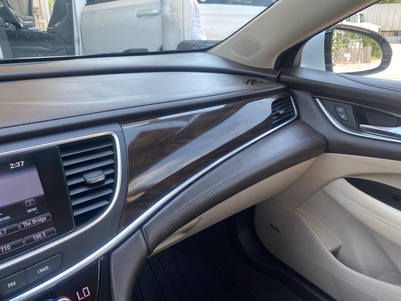 Buick LaCrosse 4dr Sdn Essence AWD 2019