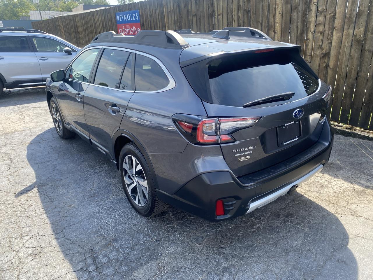 Subaru Outback Limited XT CVT 2021