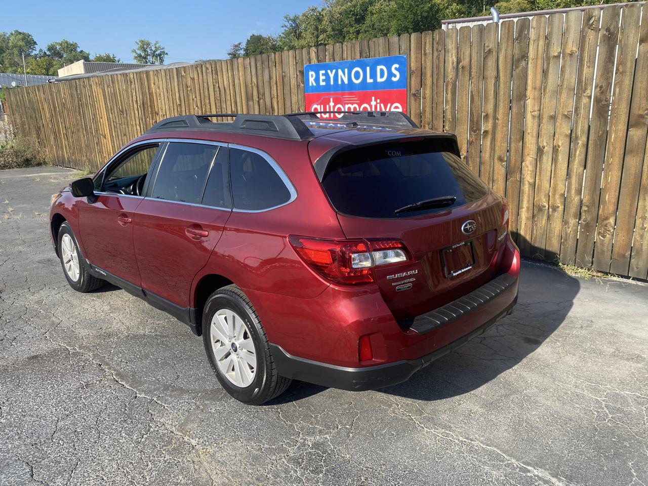 Subaru Outback 4dr Wgn 2.5i Premium 2015