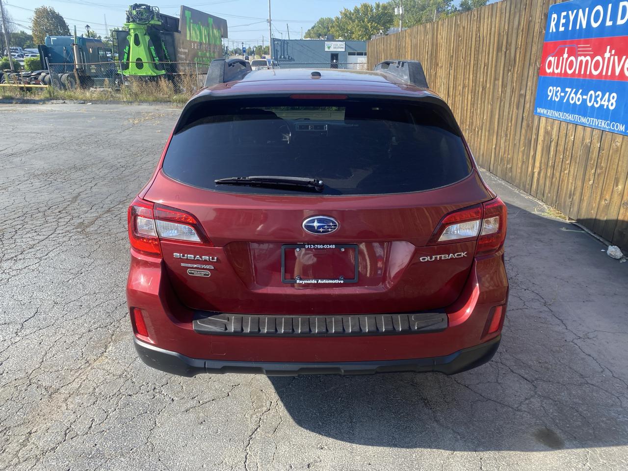 Subaru Outback 4dr Wgn 2.5i Premium 2015