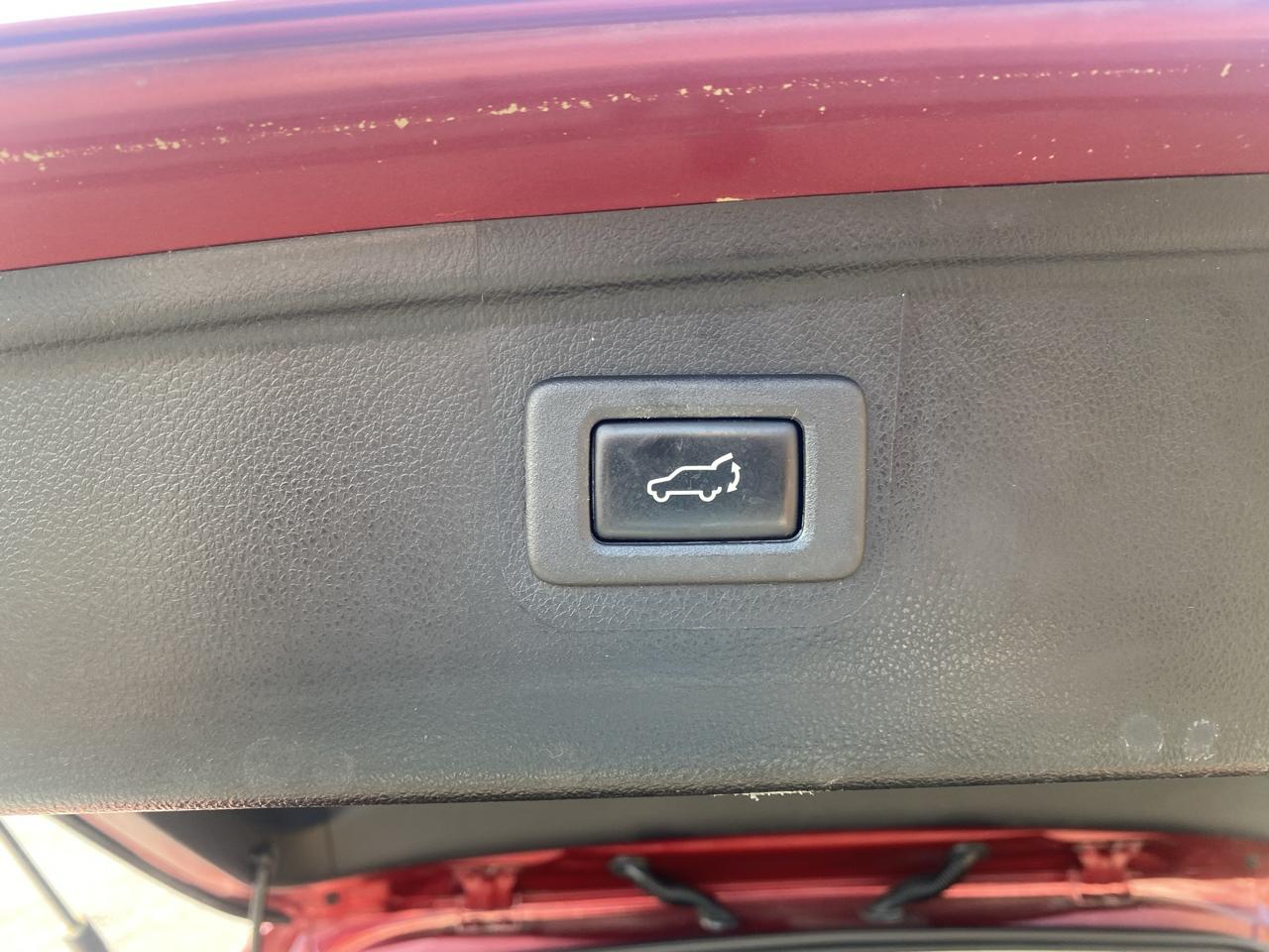Subaru Outback 4dr Wgn 2.5i Premium 2015