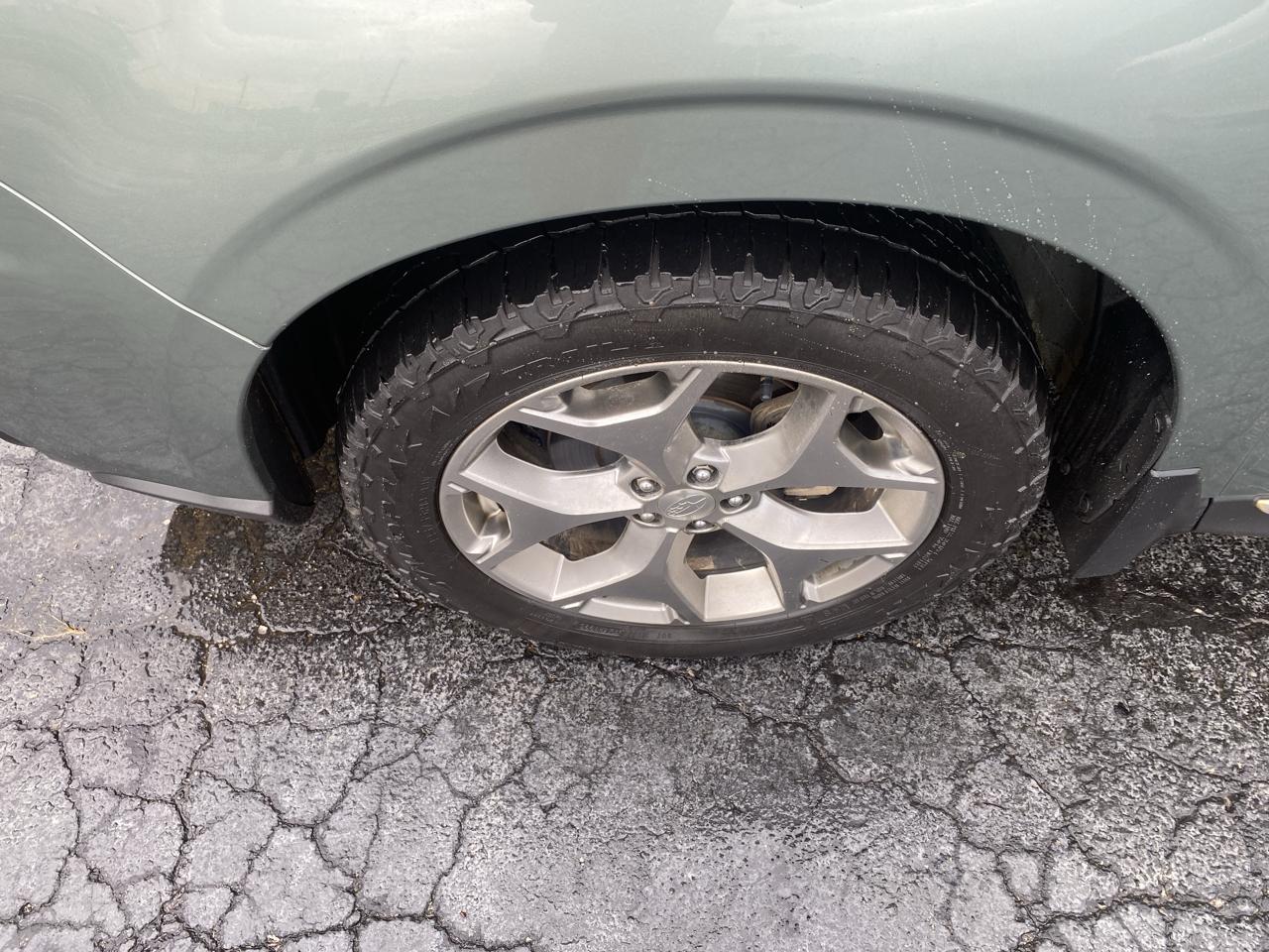 Subaru Forester 4dr CVT 2.5i Touring PZEV 2015