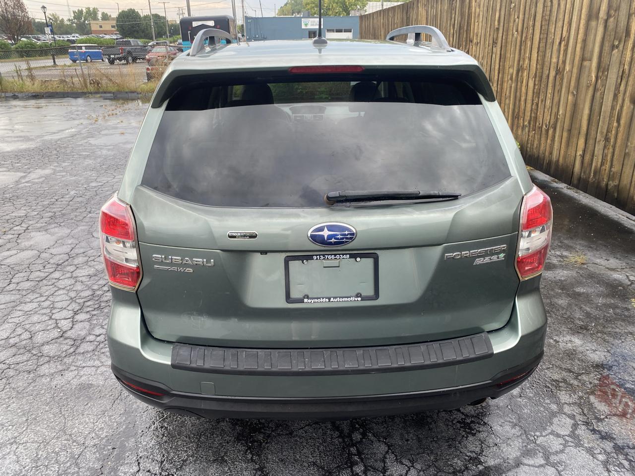 Subaru Forester 4dr CVT 2.5i Touring PZEV 2015