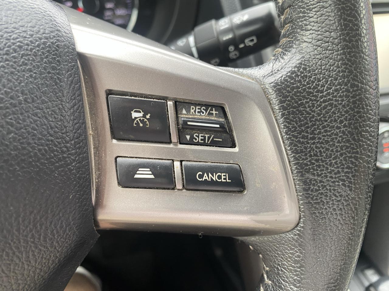 Subaru Forester 4dr CVT 2.5i Touring PZEV 2015