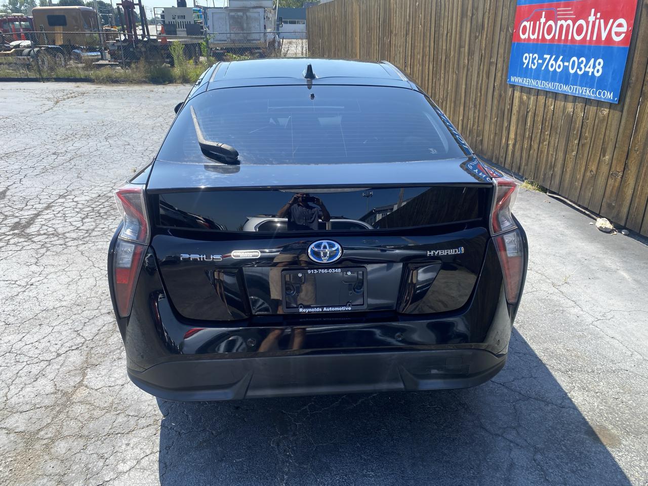Toyota Prius 5dr HB Three Touring (Natl) 2016