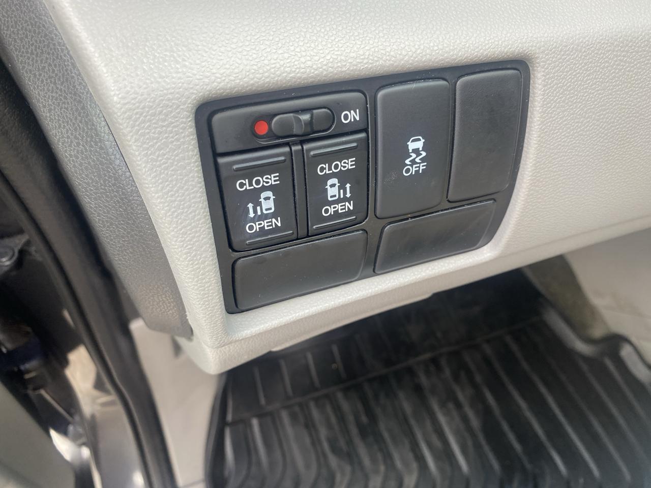 Honda Odyssey 5dr SE 2016