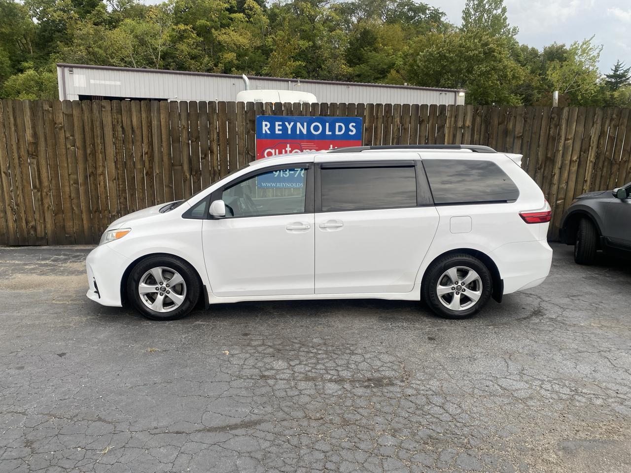 Toyota Sienna LE FWD 8-Passenger (Natl) 2019