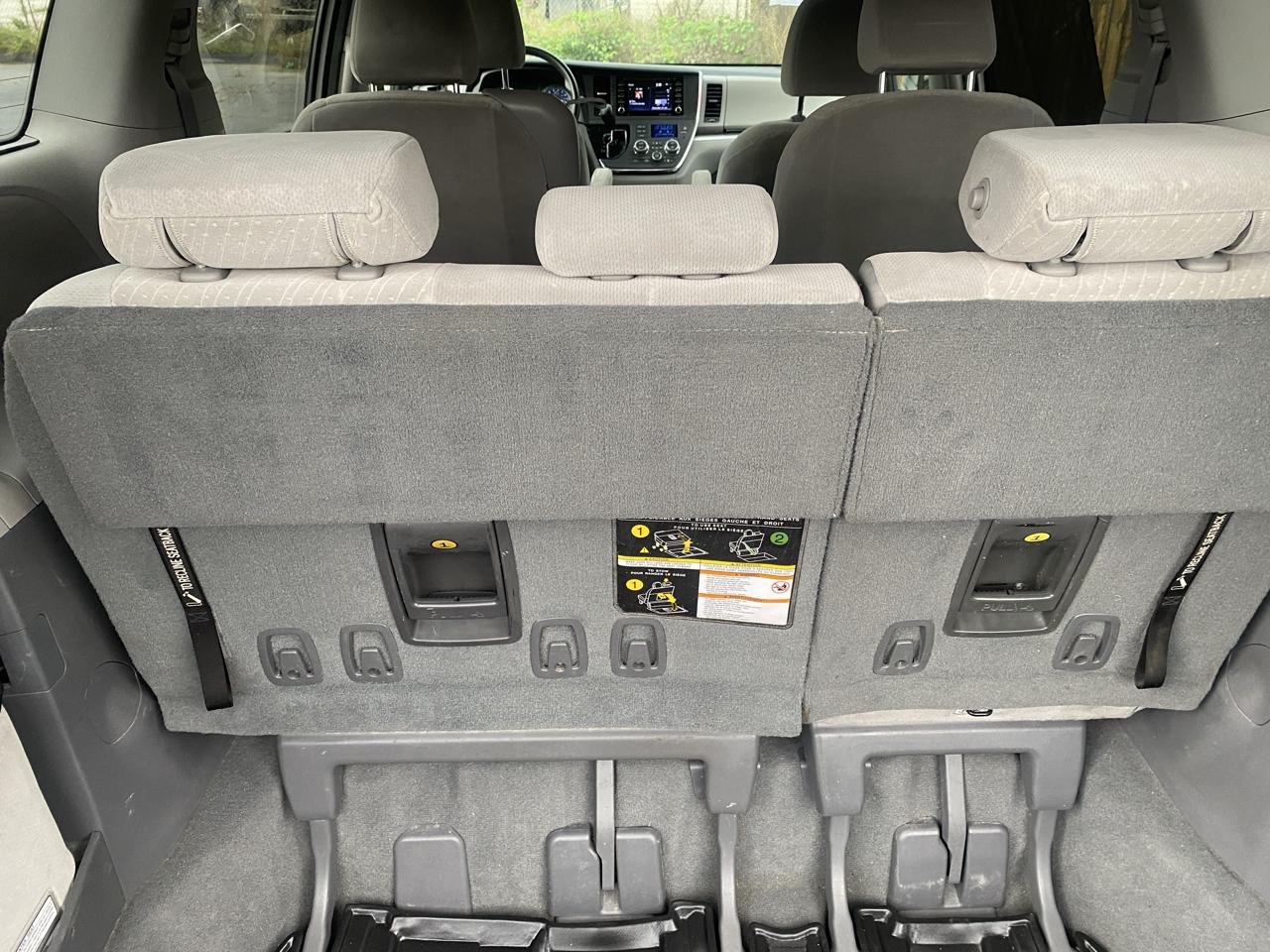 Toyota Sienna LE FWD 8-Passenger (Natl) 2019