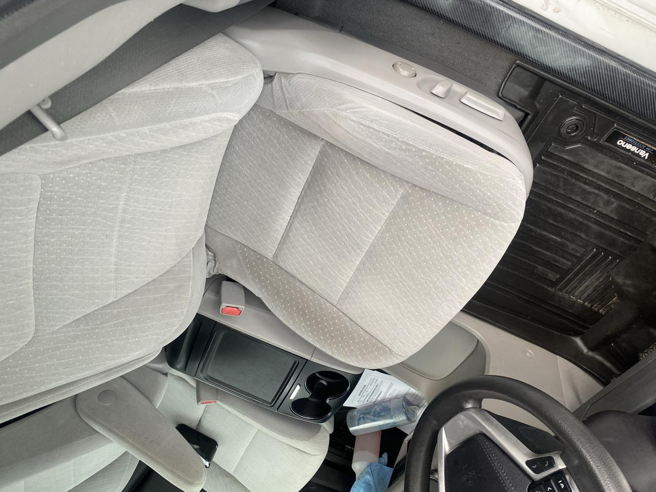 Toyota Sienna LE FWD 8-Passenger (Natl) 2019
