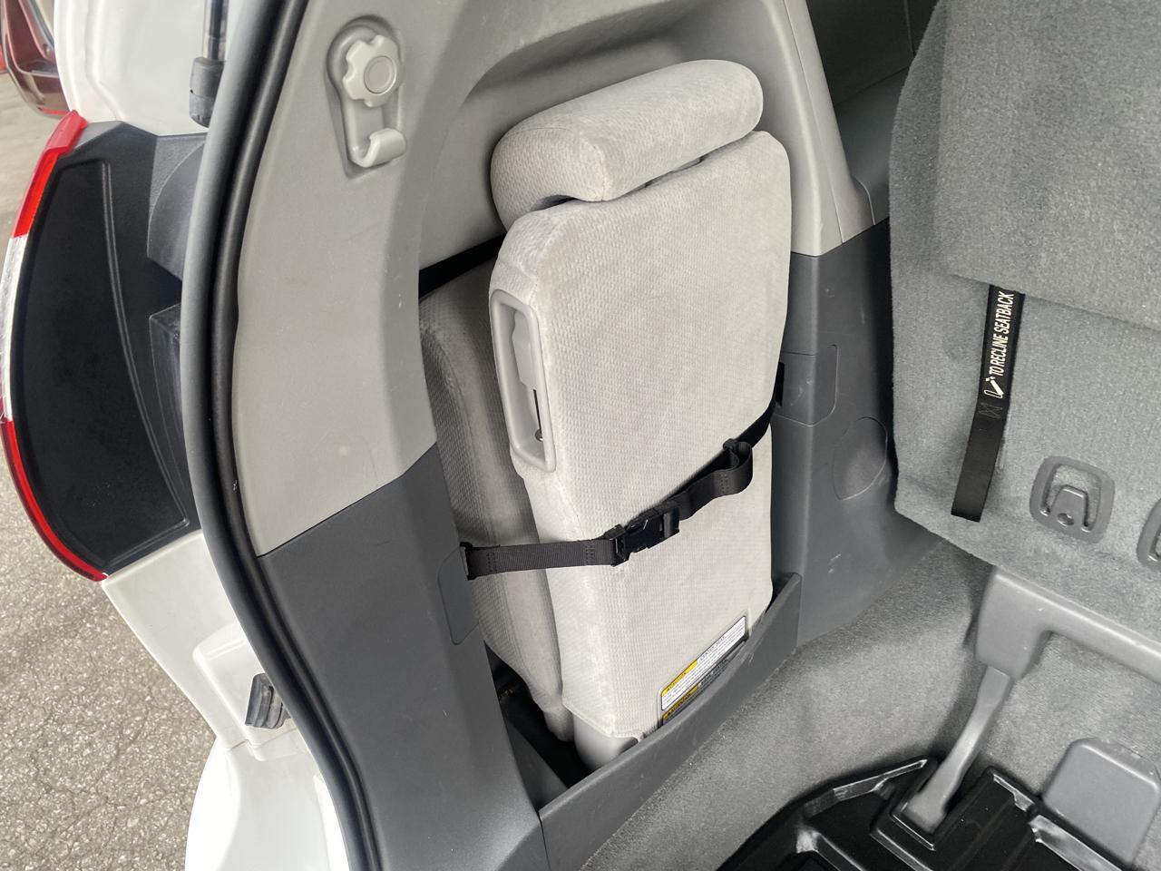Toyota Sienna LE FWD 8-Passenger (Natl) 2019