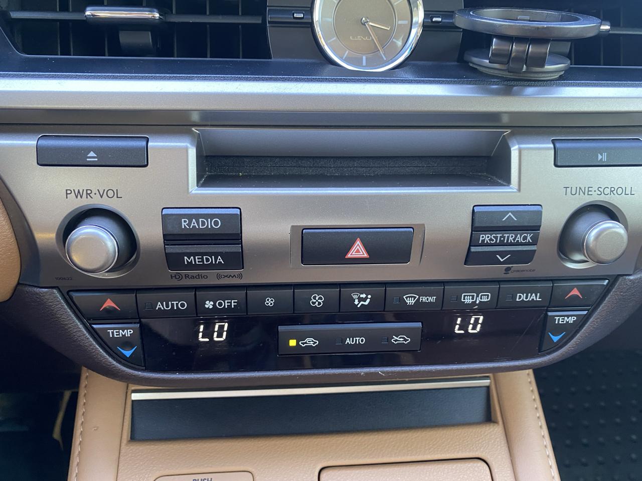 Lexus ES 350 4dr Sdn 2016