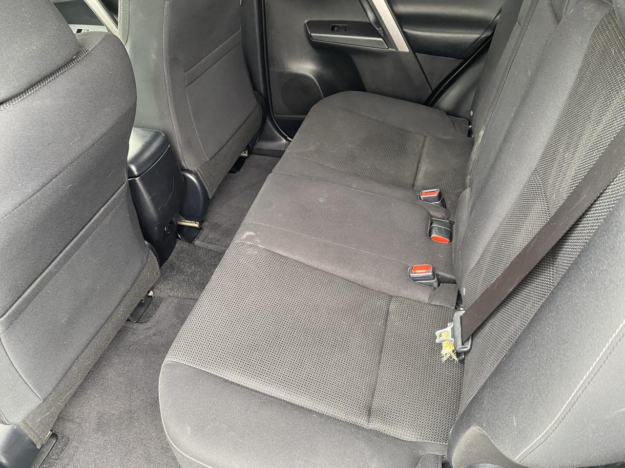 Toyota RAV4 XLE FWD (Natl) 2018