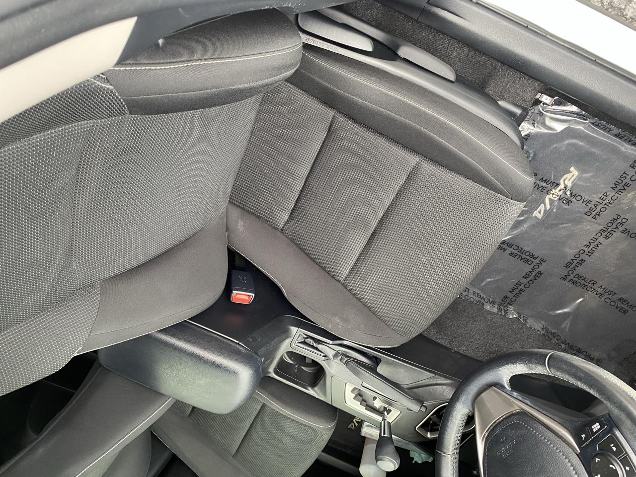 Toyota RAV4 XLE FWD (Natl) 2018