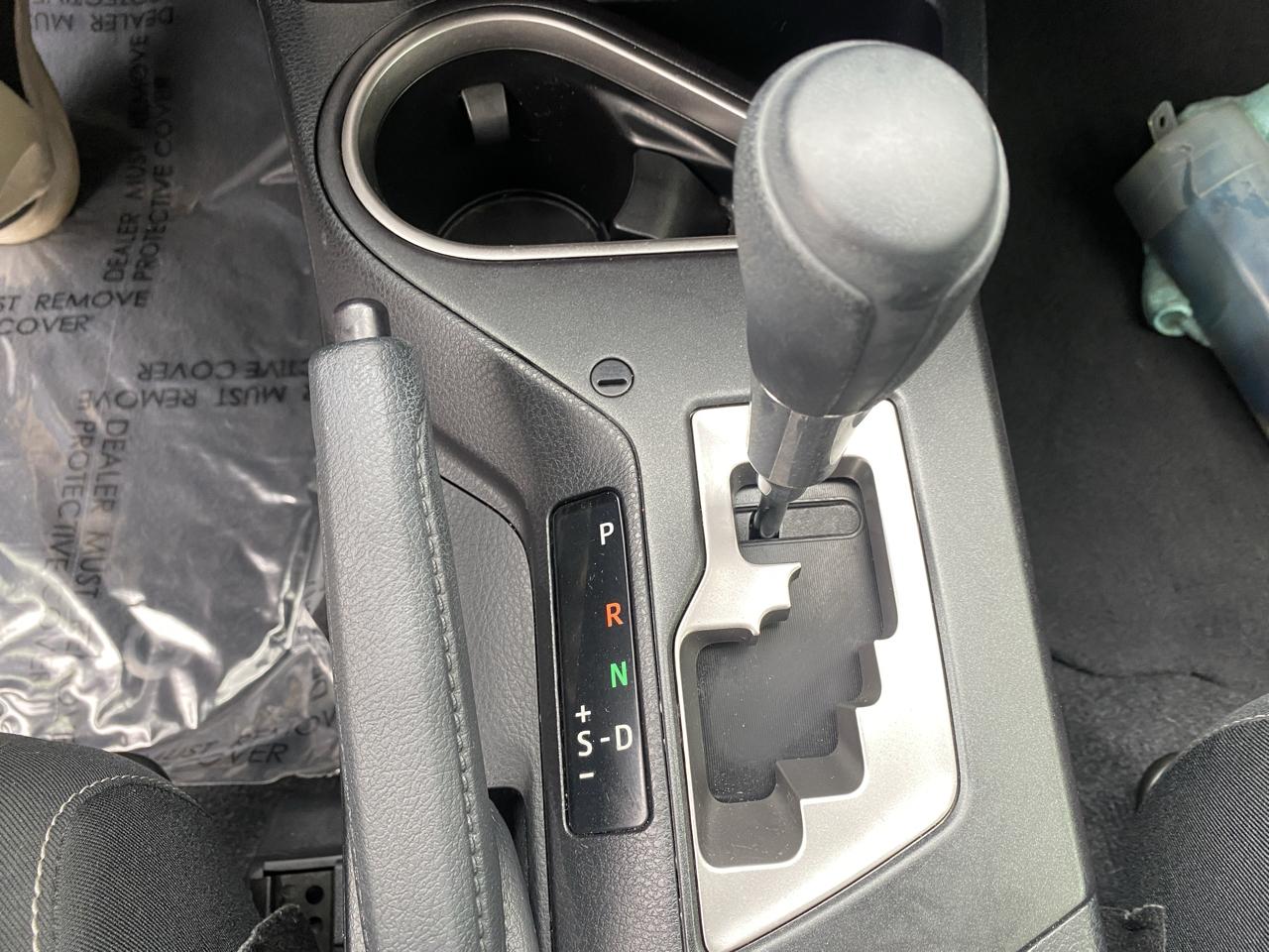 Toyota RAV4 XLE FWD (Natl) 2018