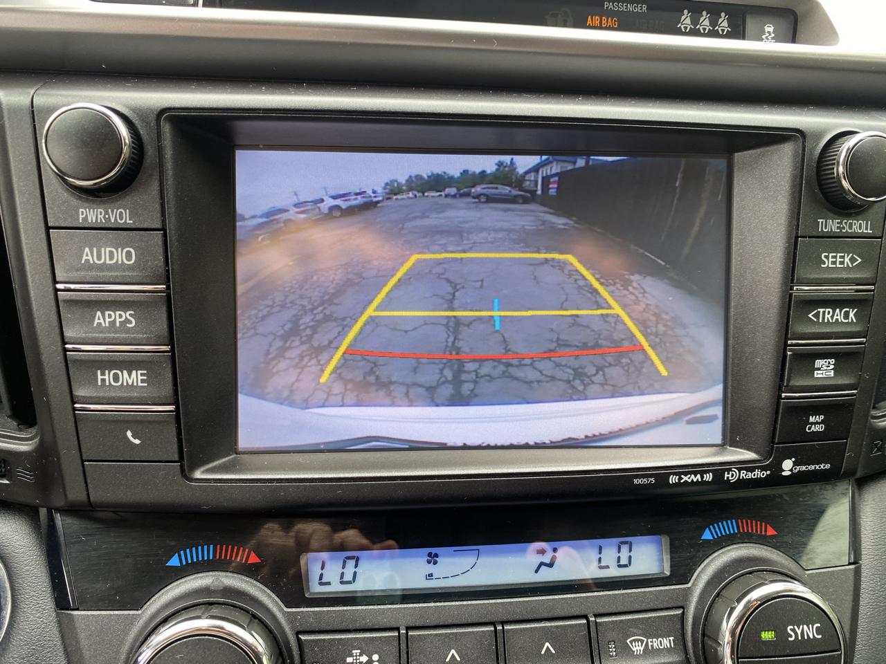 Toyota RAV4 XLE FWD (Natl) 2018