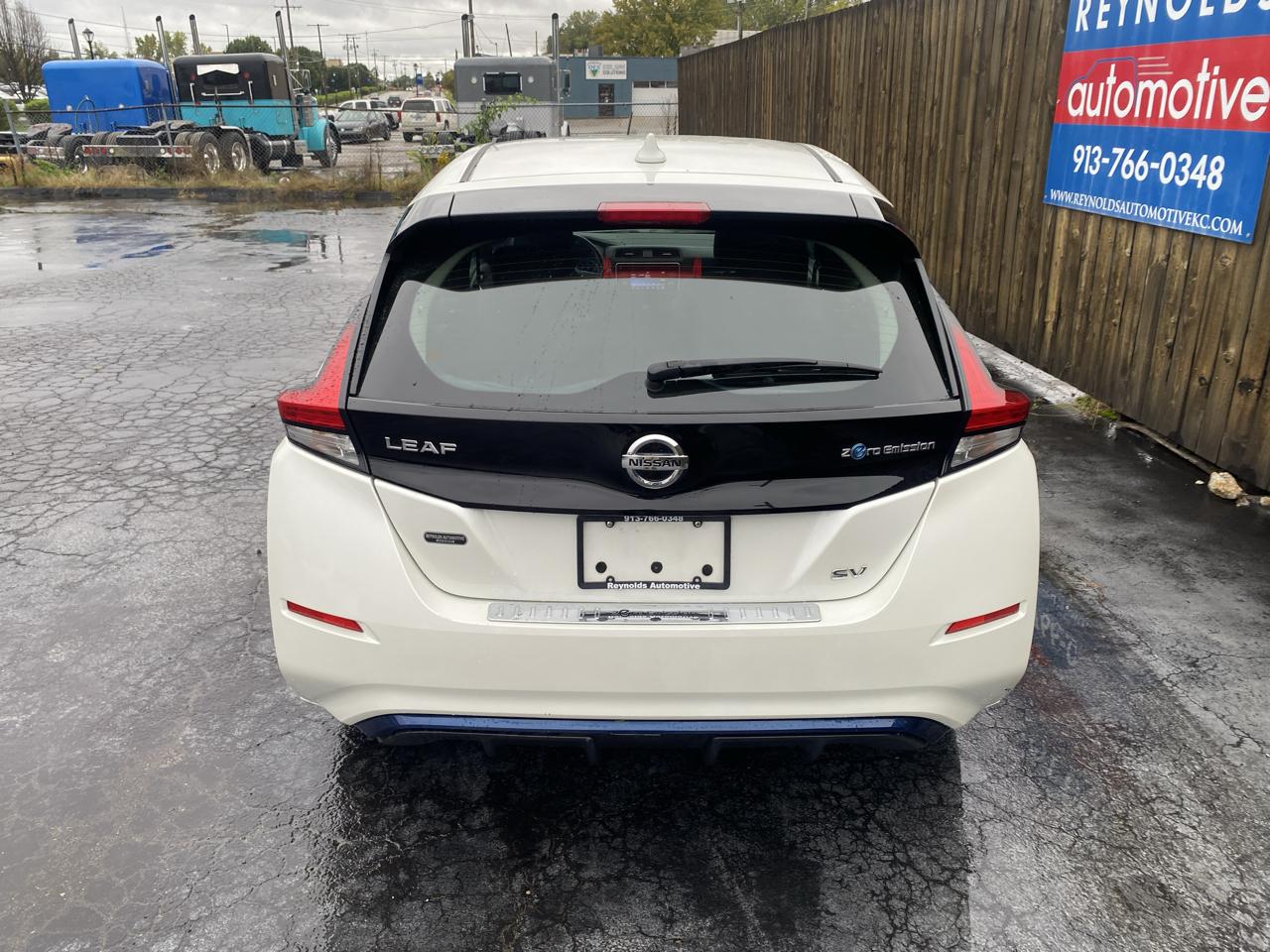 Nissan Leaf SV Hatchback 2018
