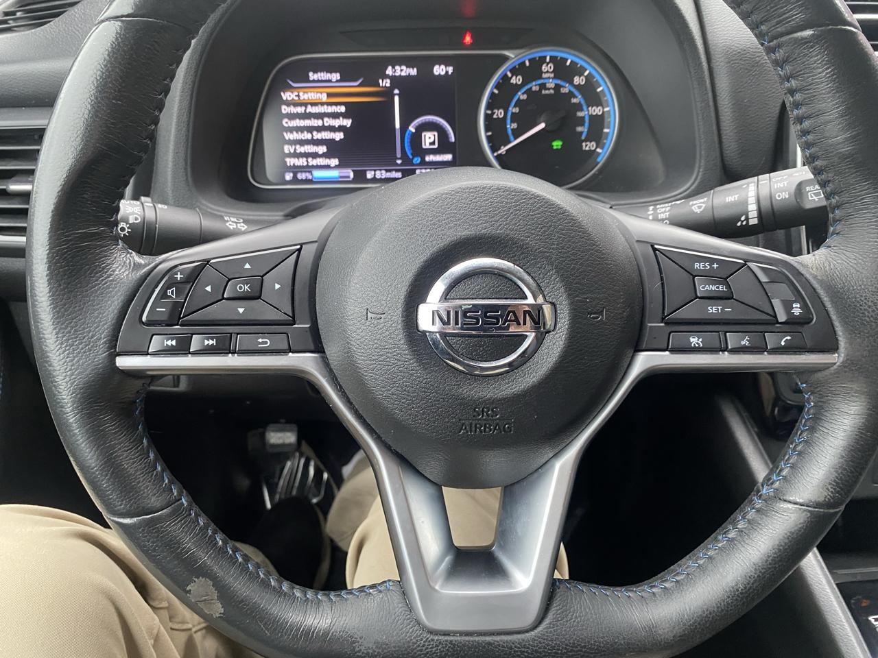 Nissan Leaf SV Hatchback 2018