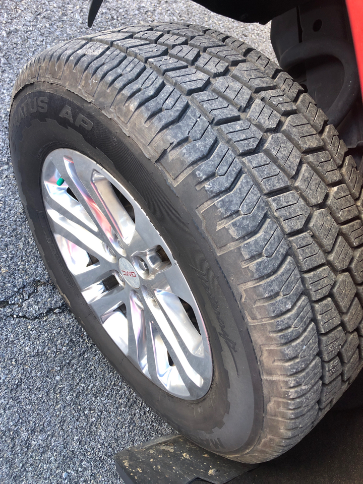 GMC Canyon 4WD Crew Cab 128.3" SLT 2015 GMC Canyon 4WD Crew Cab 128.3" SLT 2015