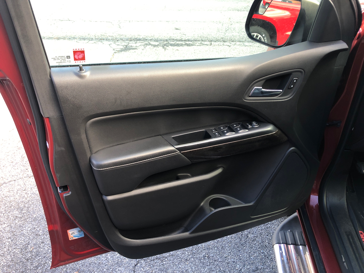 GMC Canyon 4WD Crew Cab 128.3" SLT 2015 GMC Canyon 4WD Crew Cab 128.3" SLT 2015