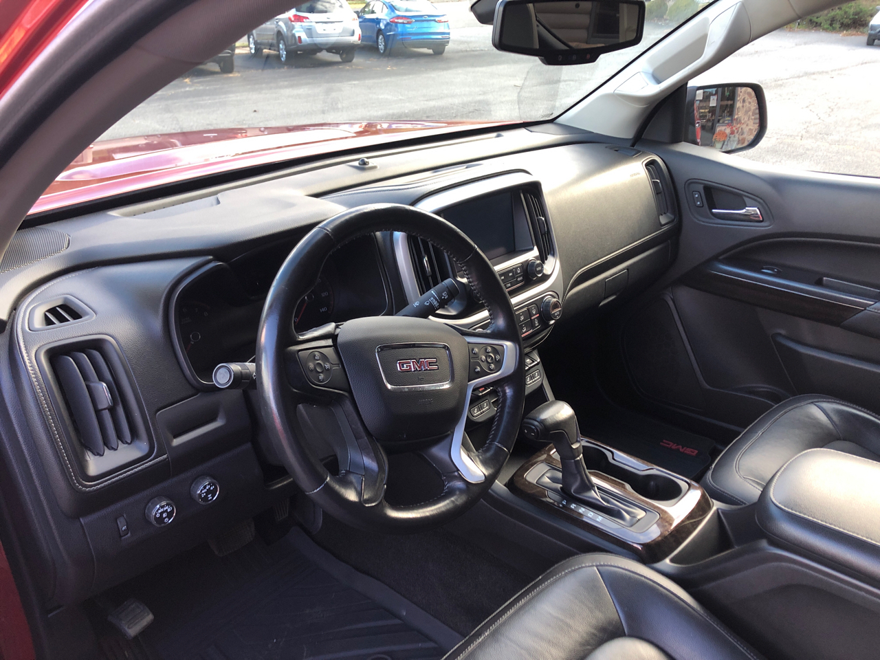 GMC Canyon 4WD Crew Cab 128.3" SLT 2015 GMC Canyon 4WD Crew Cab 128.3" SLT 2015