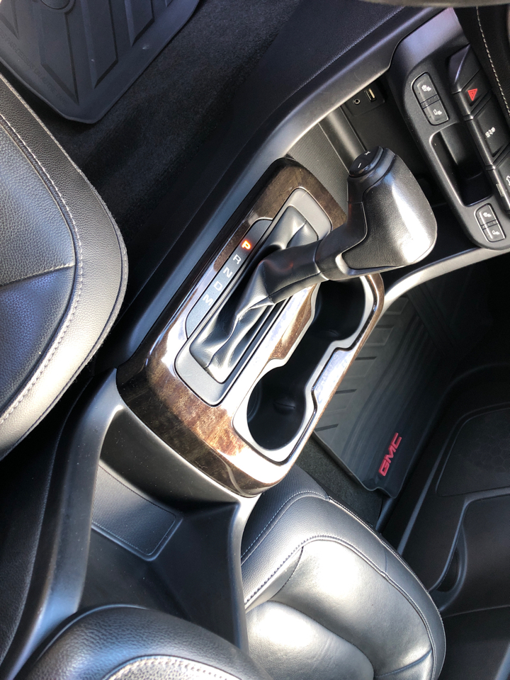 GMC Canyon 4WD Crew Cab 128.3" SLT 2015 GMC Canyon 4WD Crew Cab 128.3" SLT 2015