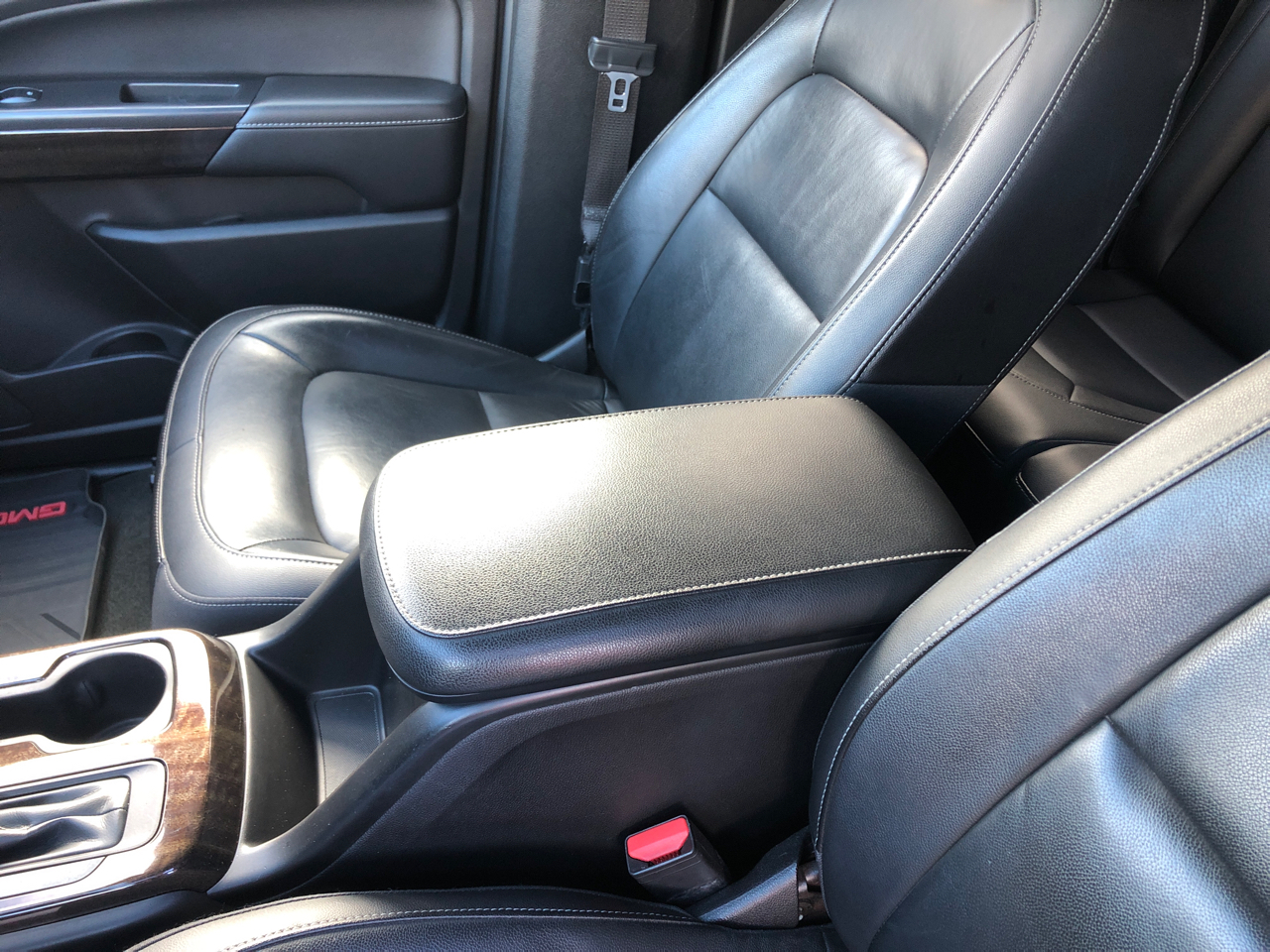 GMC Canyon 4WD Crew Cab 128.3" SLT 2015 GMC Canyon 4WD Crew Cab 128.3" SLT 2015