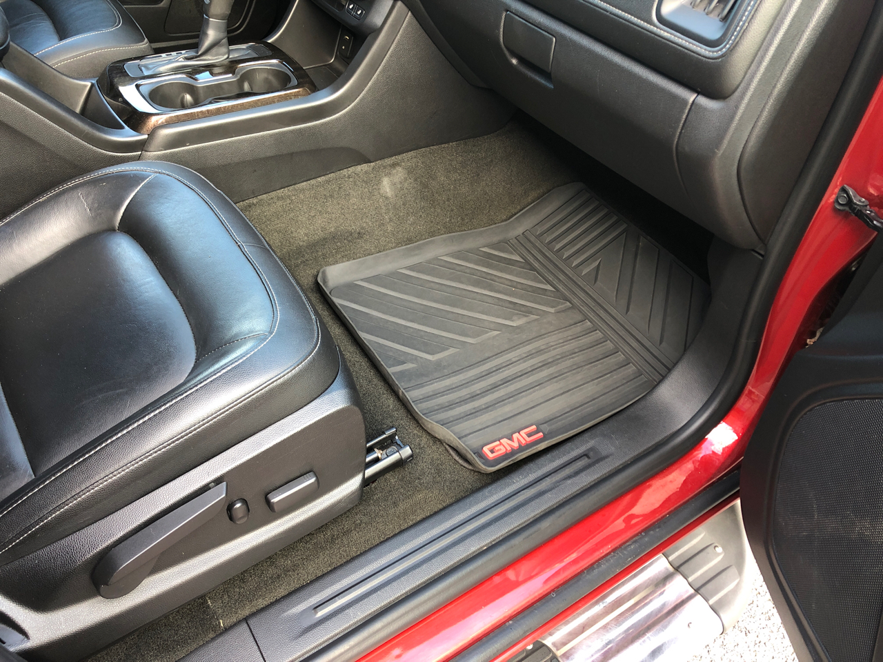 GMC Canyon 4WD Crew Cab 128.3" SLT 2015 GMC Canyon 4WD Crew Cab 128.3" SLT 2015