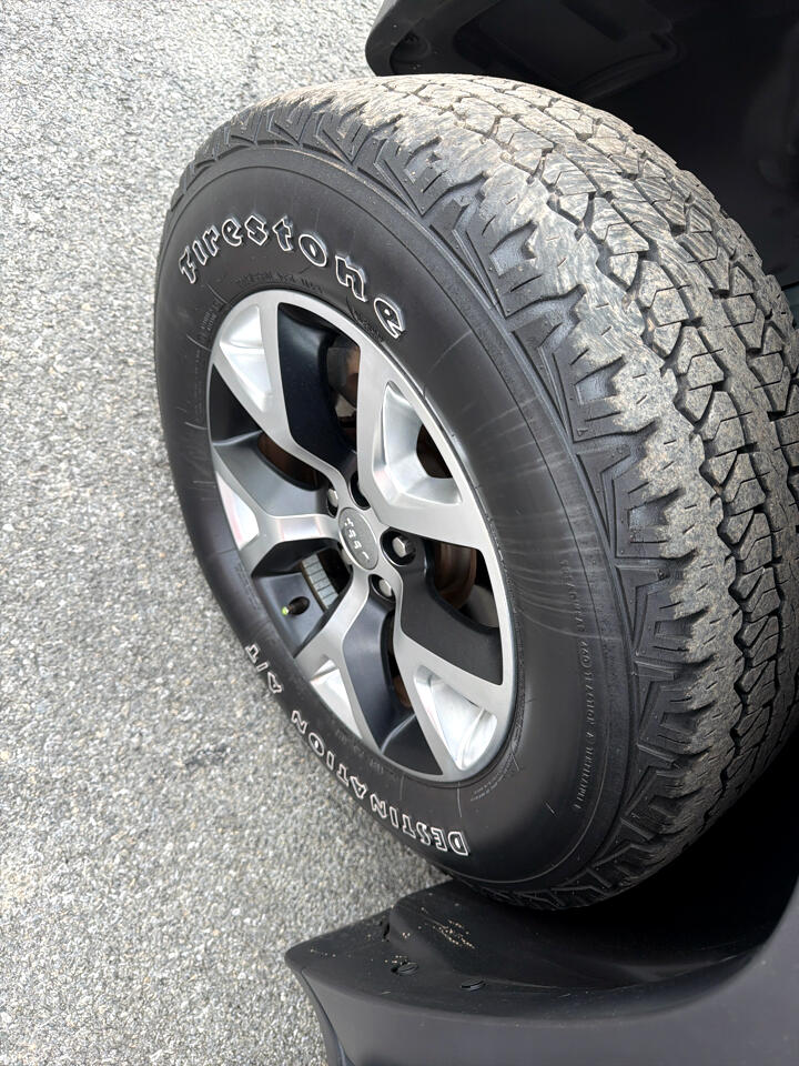 Jeep Cherokee 4WD 4dr Trailhawk 2015