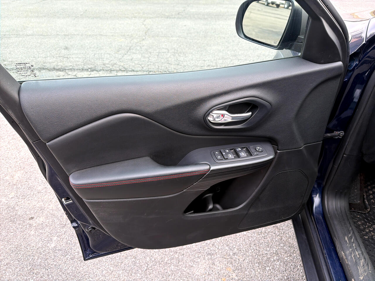 Jeep Cherokee 4WD 4dr Trailhawk 2015