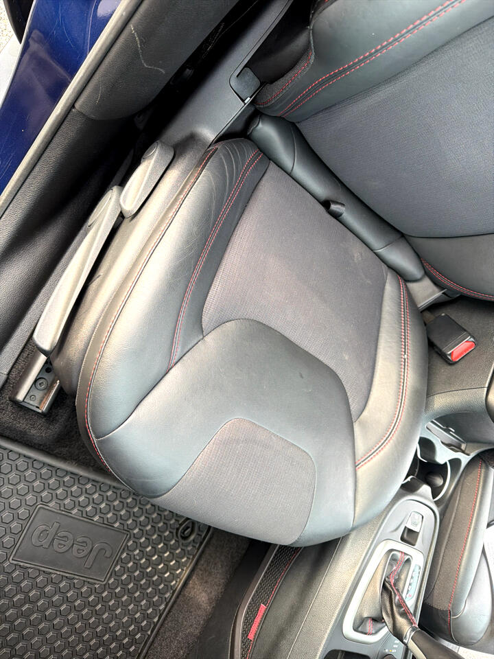 Jeep Cherokee 4WD 4dr Trailhawk 2015