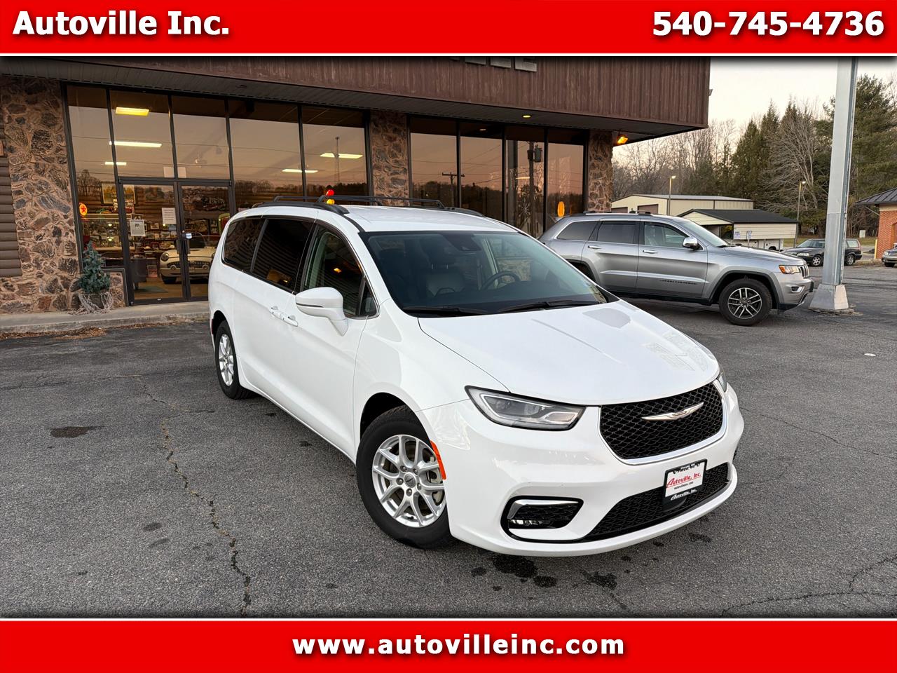 2022 Chrysler Pacifica Touring L FWD