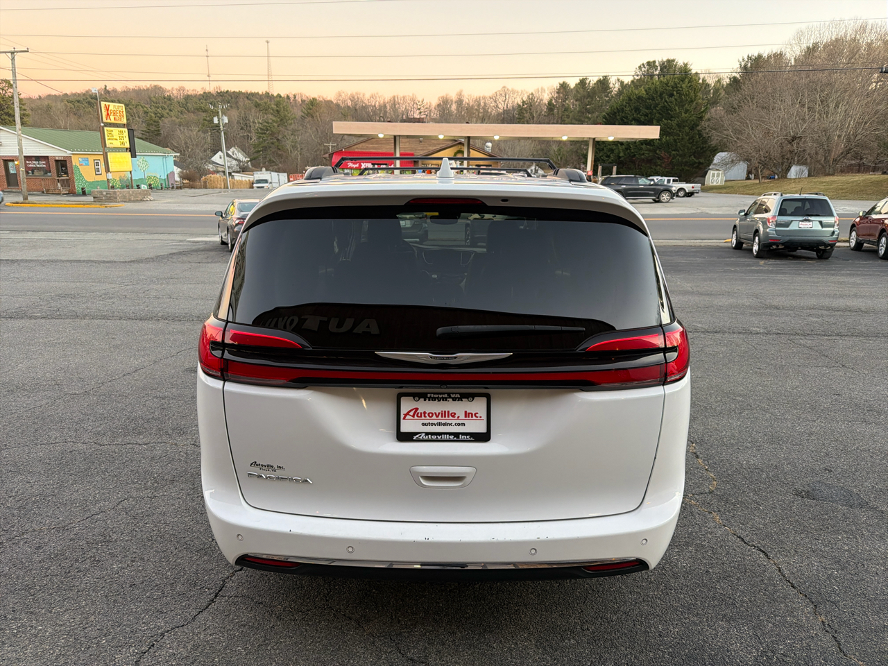 Chrysler Pacifica Touring L FWD 2022