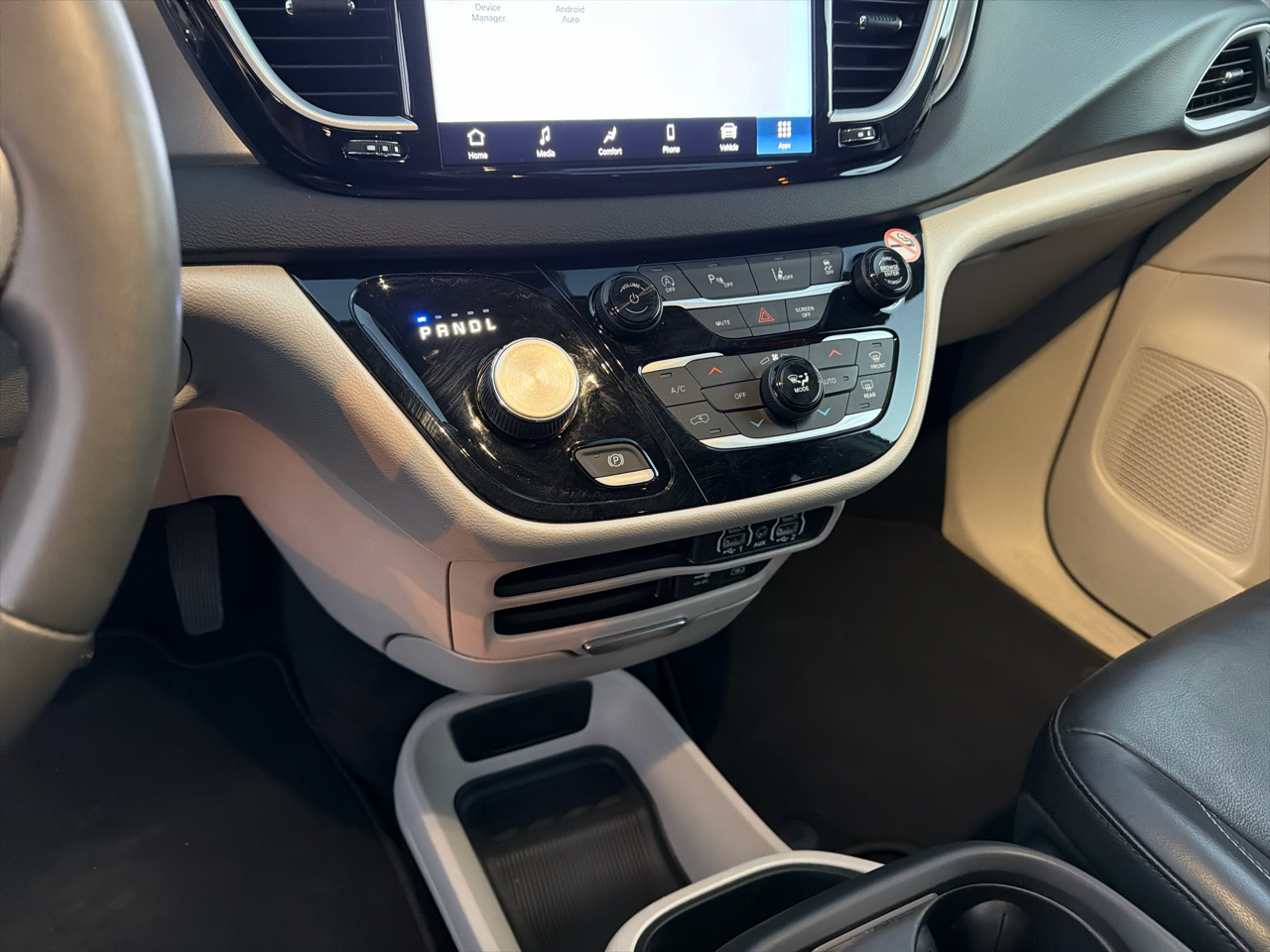 Chrysler Pacifica Touring L FWD 2022