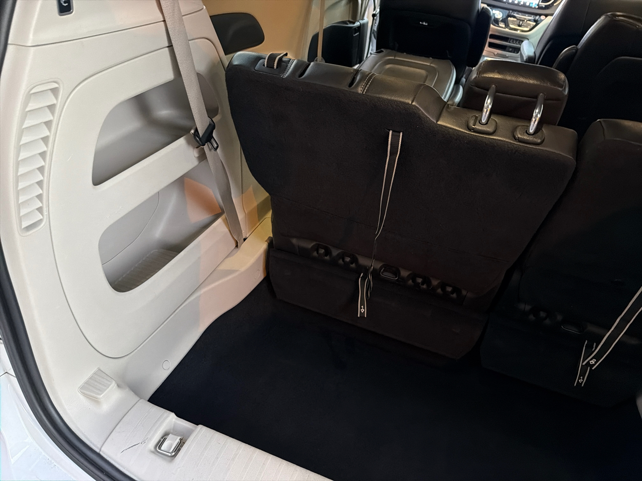 Chrysler Pacifica Touring L FWD 2022