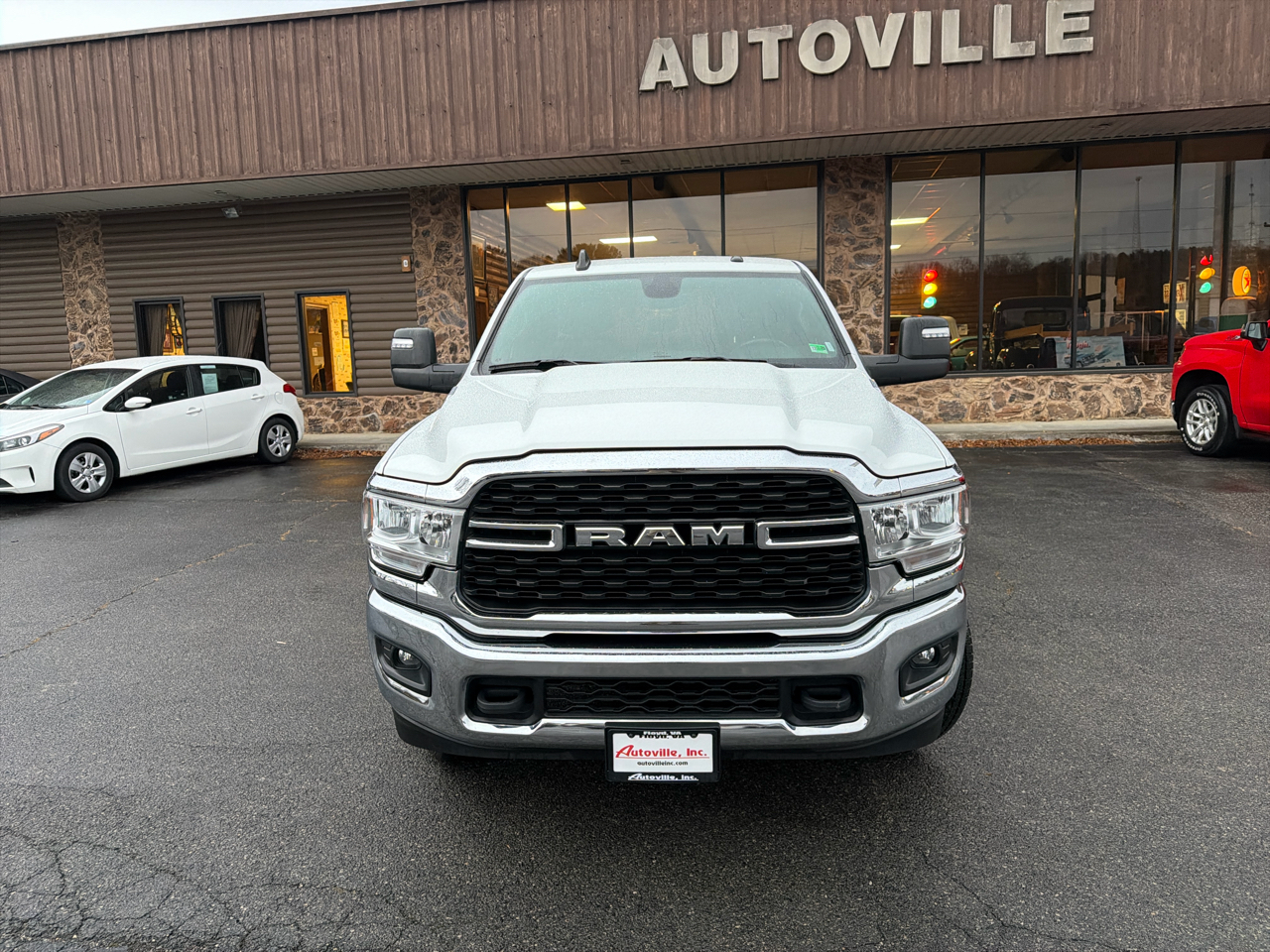 RAM 2500 Big Horn 4x4 Crew Cab 6'4" Box 2024