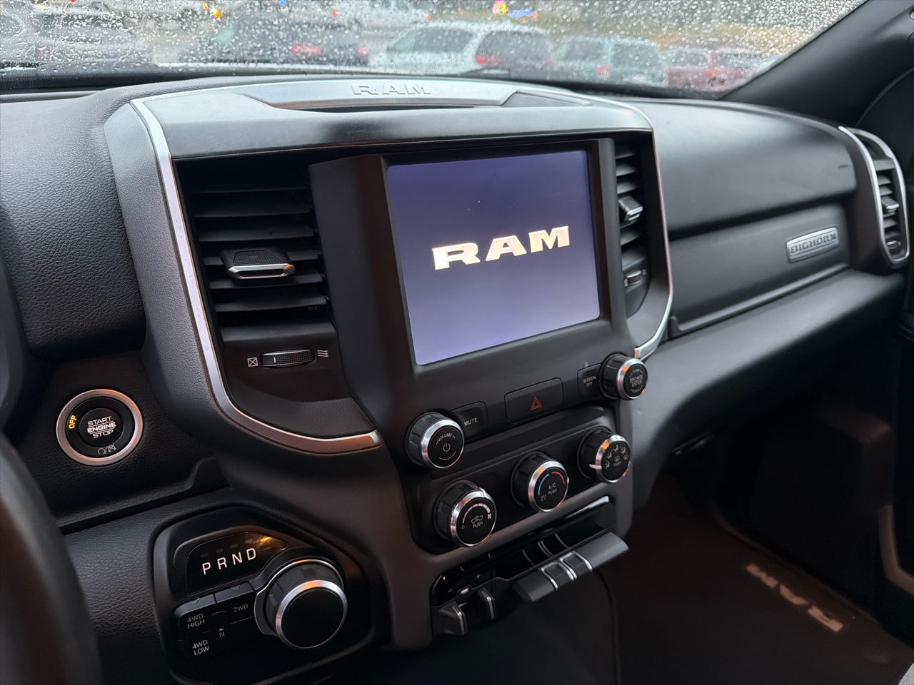 RAM 2500 Big Horn 4x4 Crew Cab 6'4" Box 2024