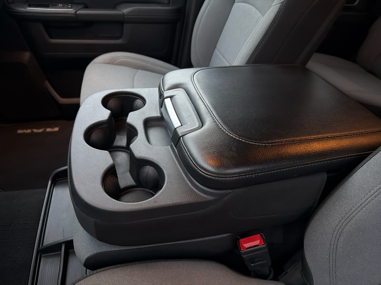 RAM 2500 Big Horn 4x4 Crew Cab 6'4" Box 2024