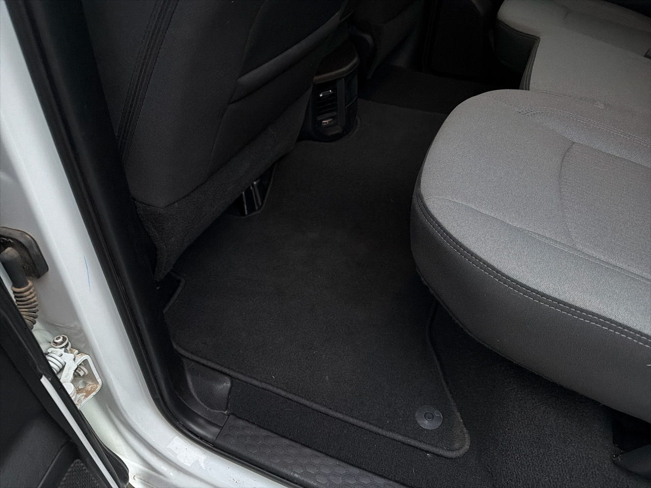 RAM 2500 Big Horn 4x4 Crew Cab 6'4" Box 2024