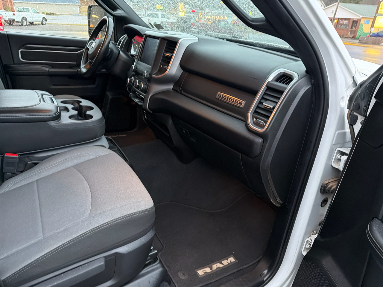 RAM 2500 Big Horn 4x4 Crew Cab 6'4" Box 2024