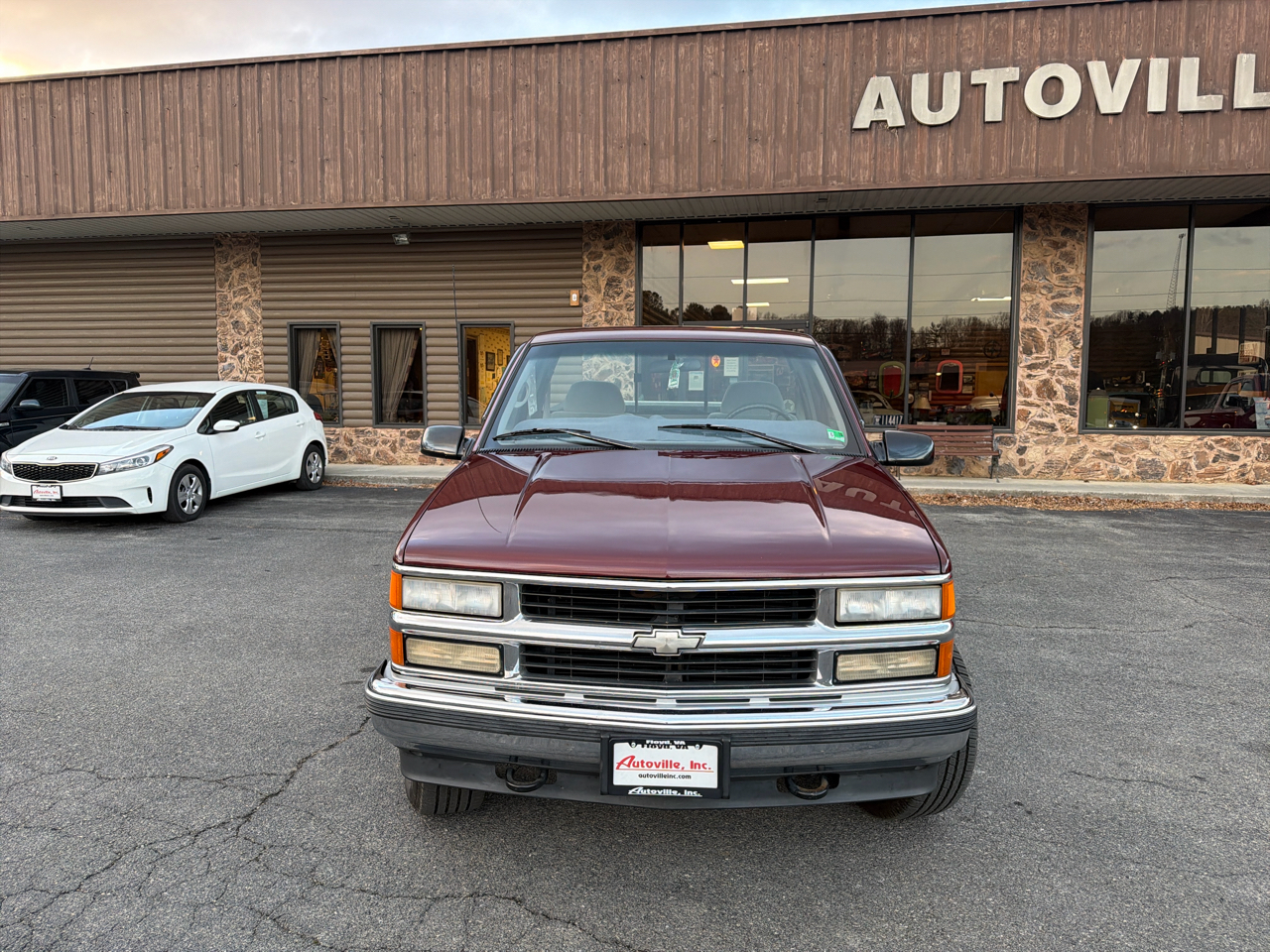 Chevrolet C/K 1500 Reg Cab 117.5" WB 4WD 1997