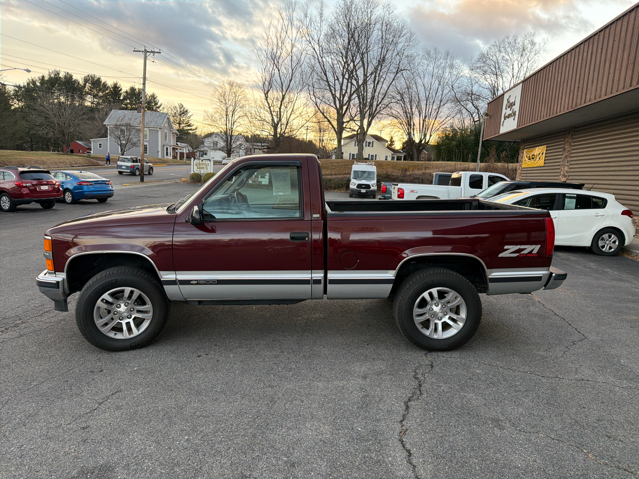 Chevrolet C/K 1500 Reg Cab 117.5" WB 4WD 1997